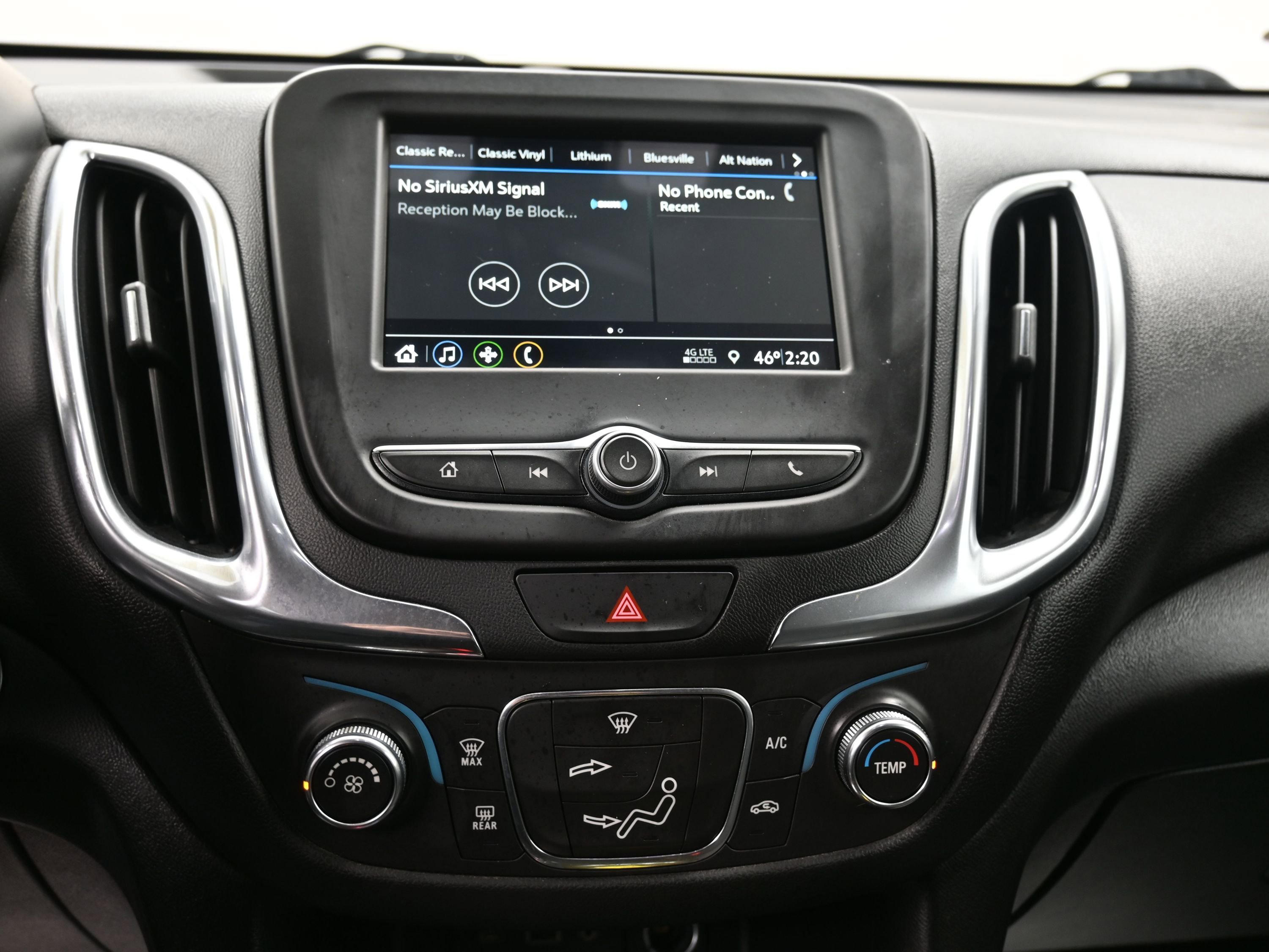 Used 2019 Chevrolet Equinox LT image 26