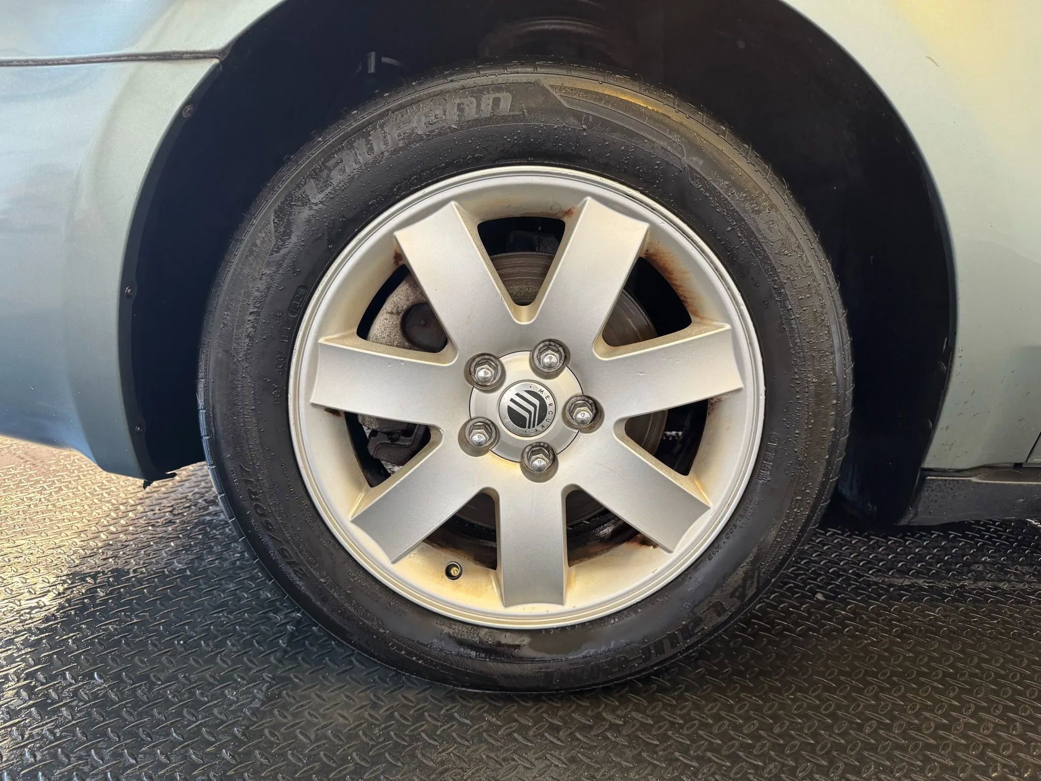 Used 2005 Mercury Montego Luxury image 29