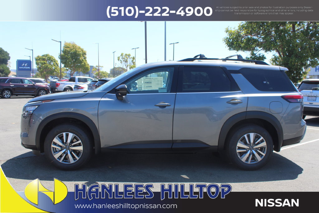 New 2026 Nissan Pathfinder SL FWD image 2