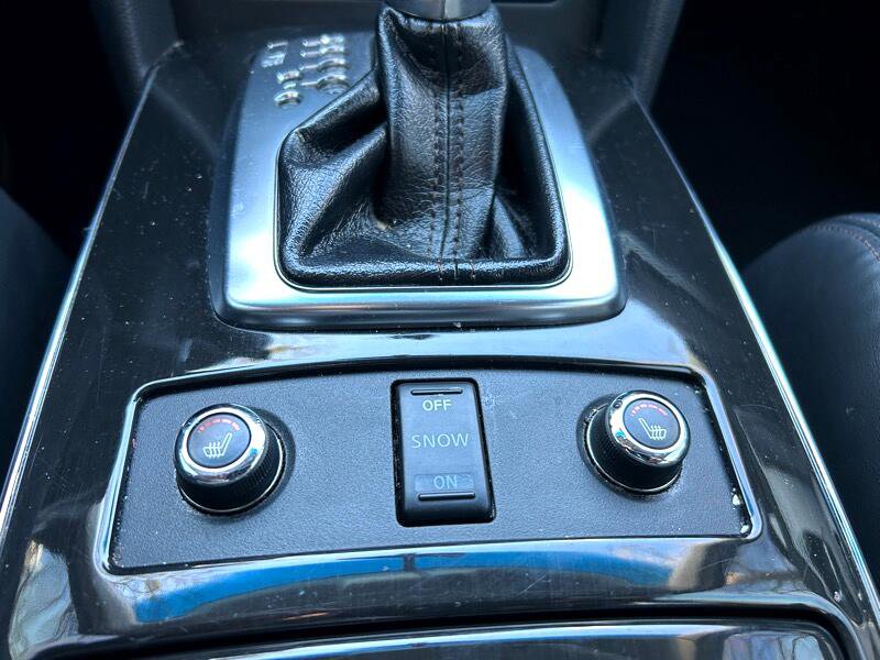 Used 2016 INFINITI QX70 2WD image 34