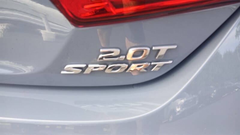 Used 2021 Honda Accord Sport image 4