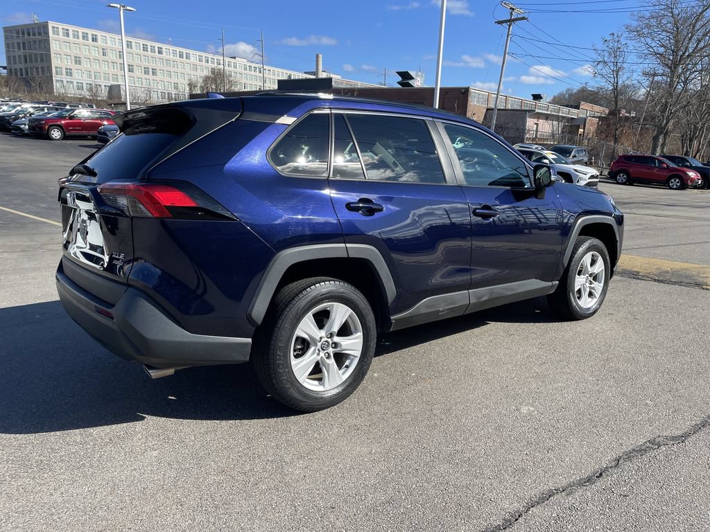 Used 2021 Toyota RAV4 XLE AWD/4WD image 8