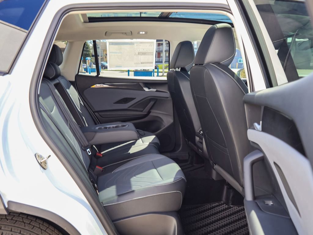 New 2026 Volkswagen Tiguan SE AWD/4WD image 30