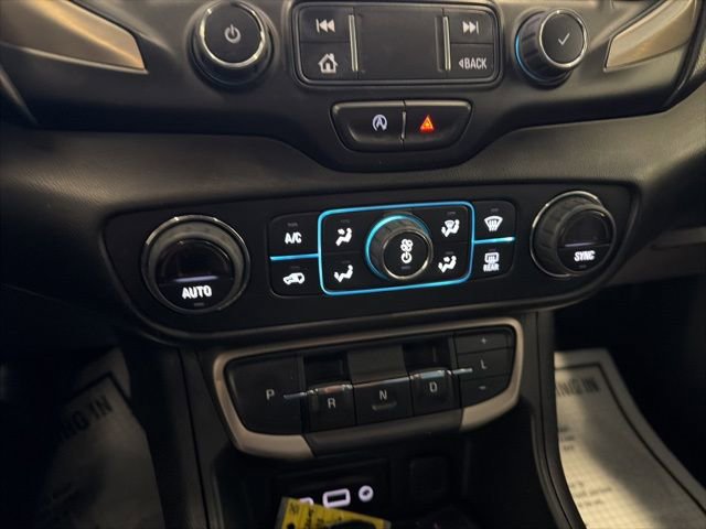 Used 2023 GMC Terrain Denali image 28