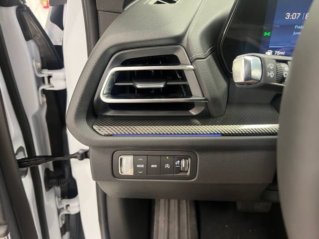 New 2026 Chevrolet Traverse High Country AWD/4WD image 13