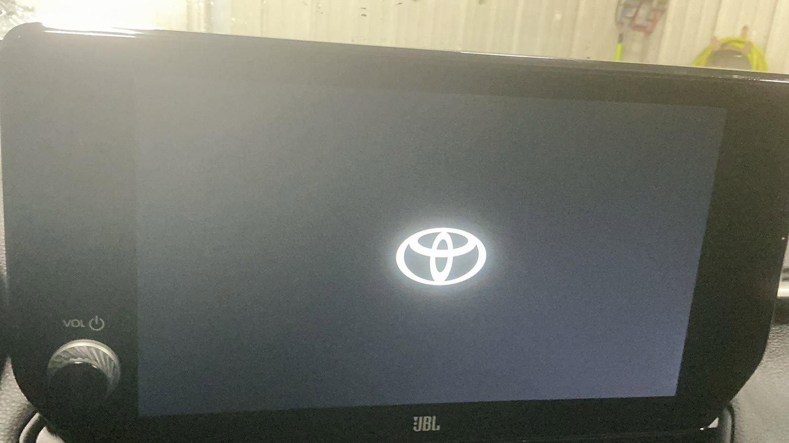 Used 2025 Toyota RAV4 XSE w/ Advanced Technology Package image 16