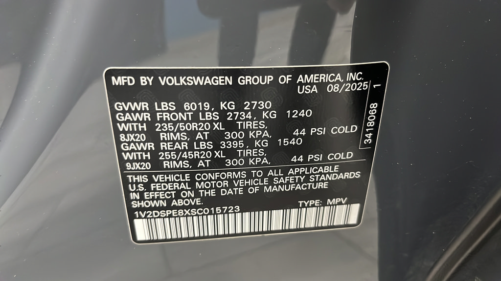 Used 2025 Volkswagen ID.4 Pro AWD/4WD image 27