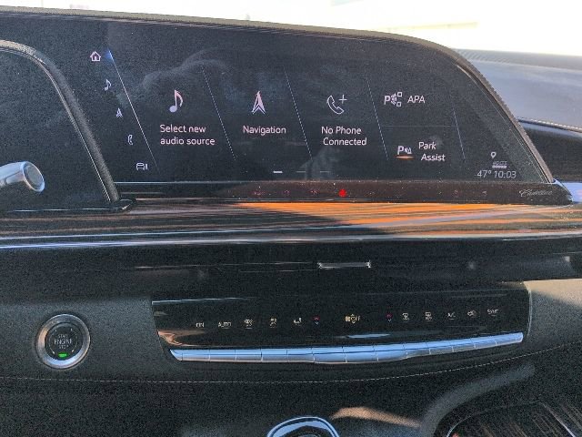 Used 2024 Cadillac Escalade ESV Premium Luxury image 13