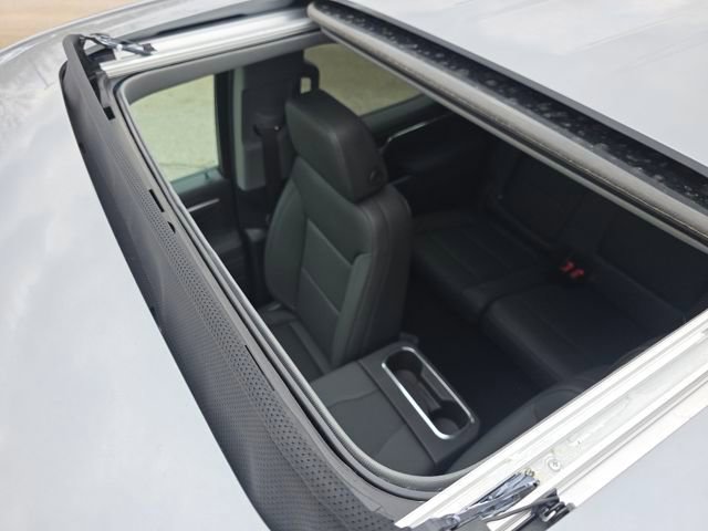 New 2026 GMC Sierra 1500 SLT image 4