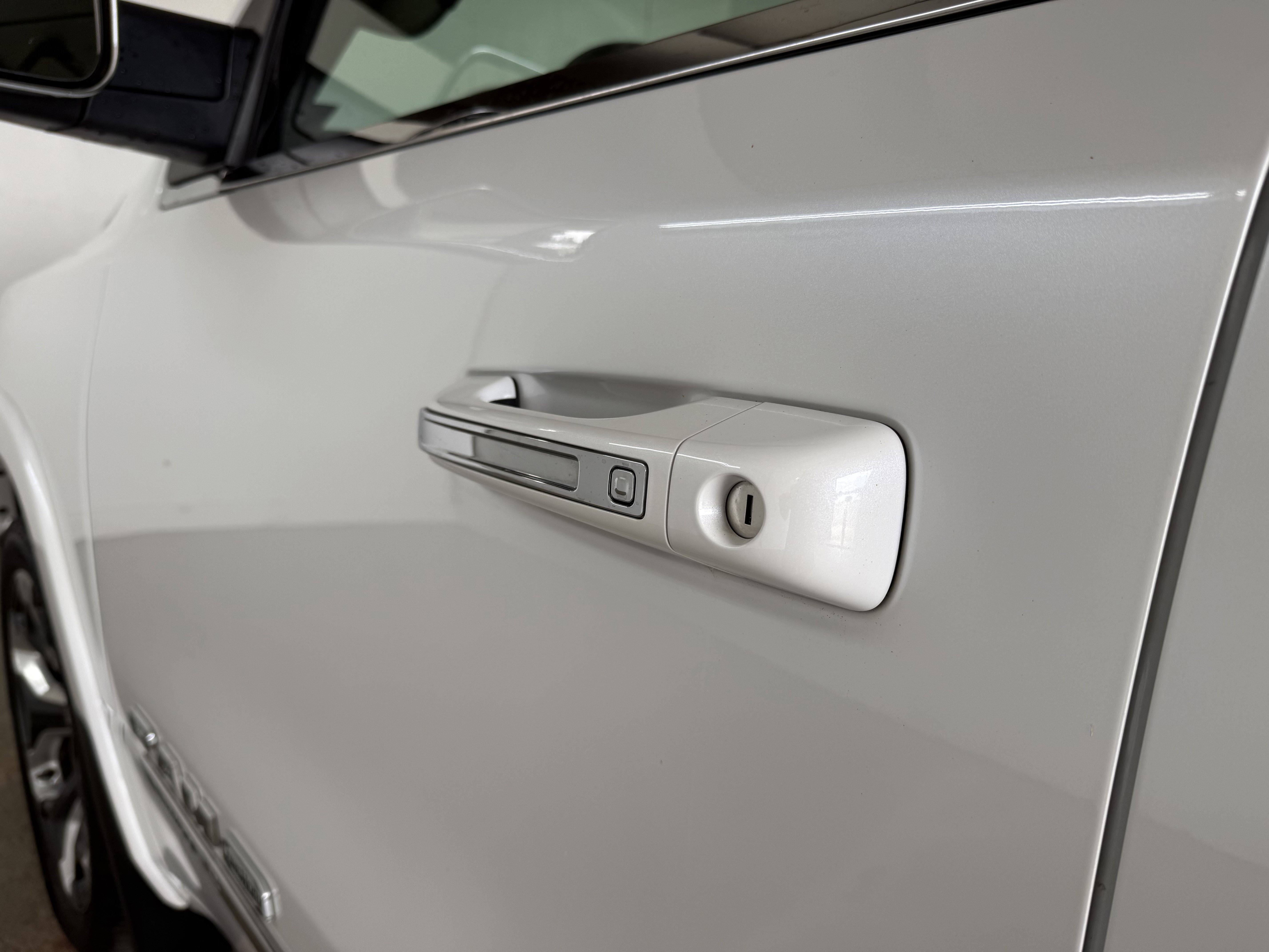 Used 2019 RAM 1500 Limited image 10