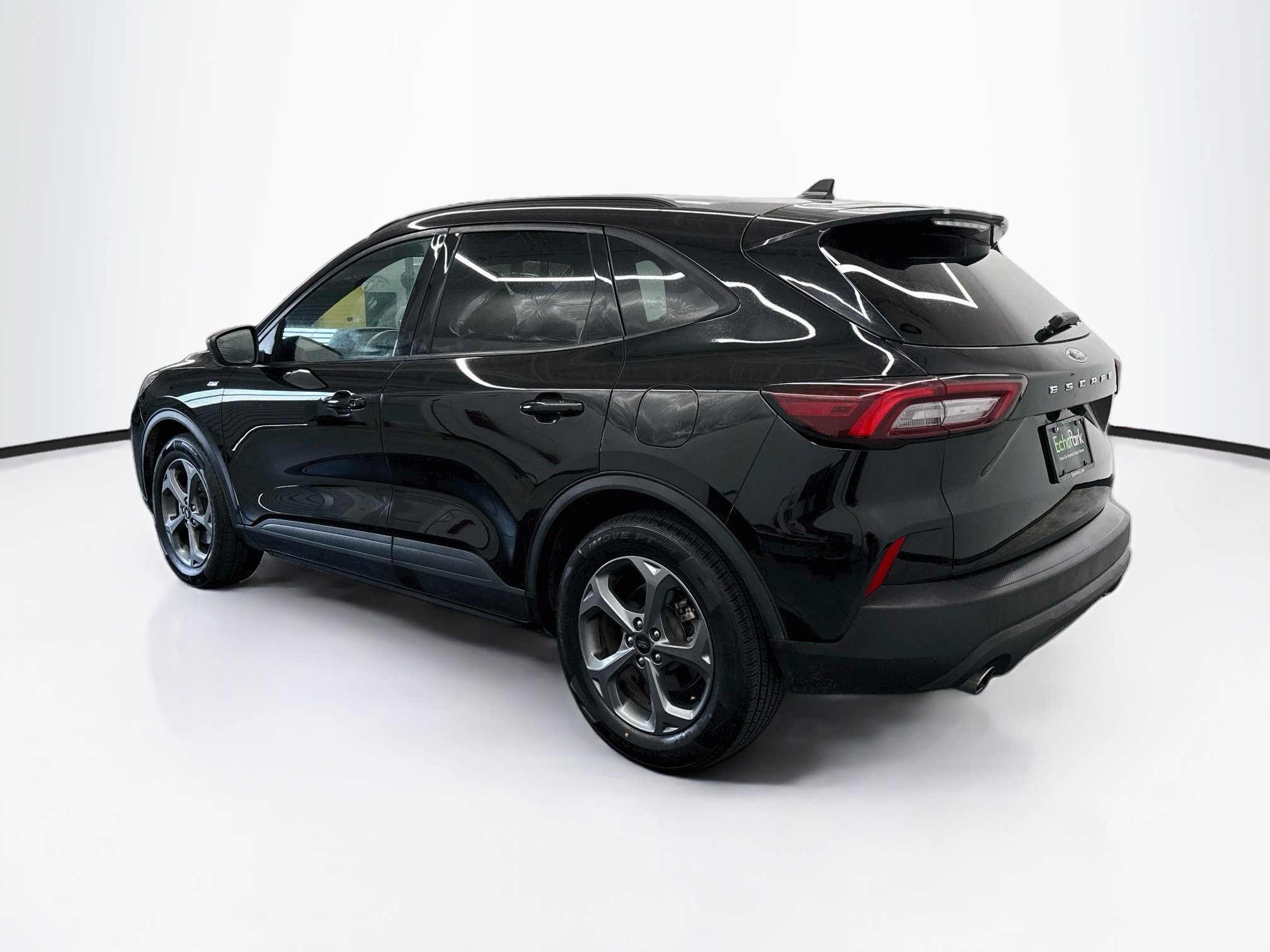 Used 2025 Ford Escape ST-Line FWD image 5