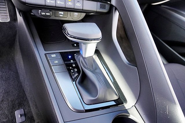 Certified 2026 Hyundai Elantra Sport FWD image 29