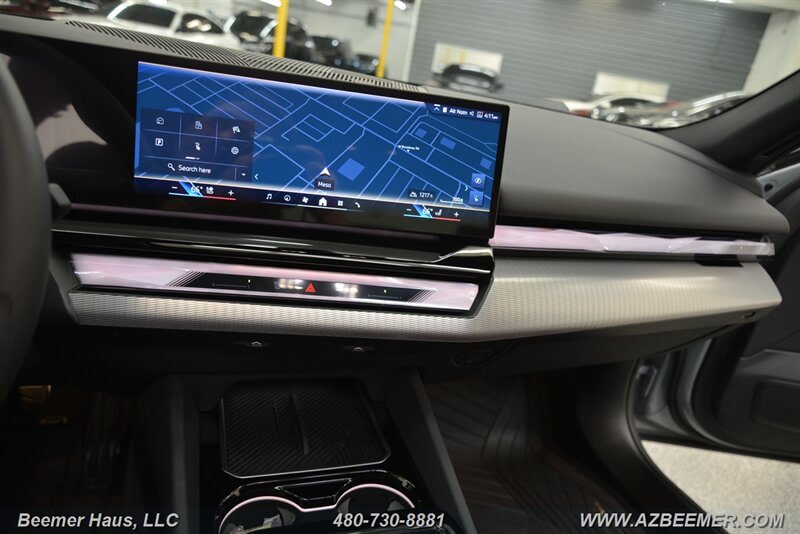 Used 2026 BMW i5 eDrive40 RWD image 28