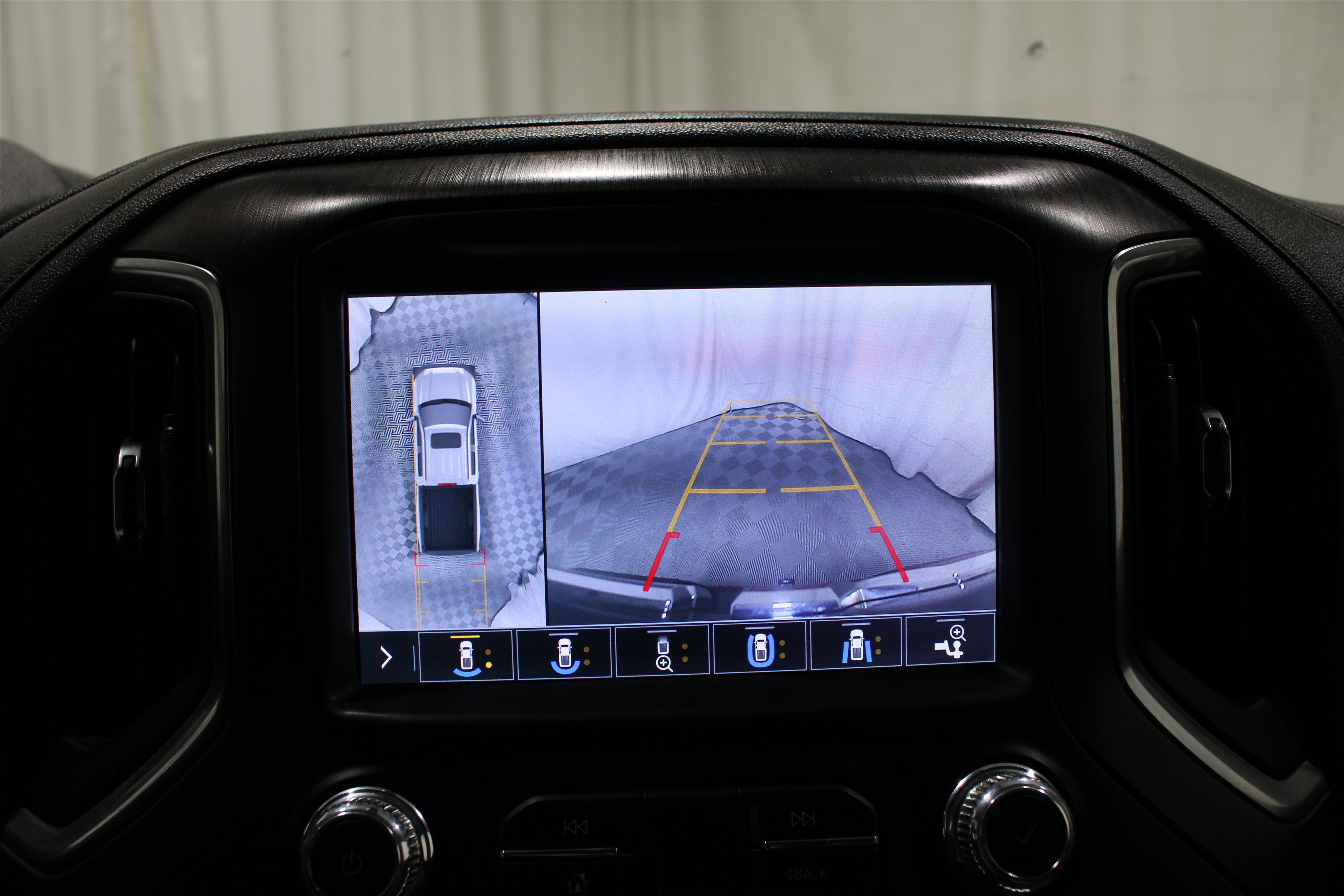 Used 2019 GMC Sierra 1500 AT4 w/ AT4 Premium Package AWD/4WD image 14