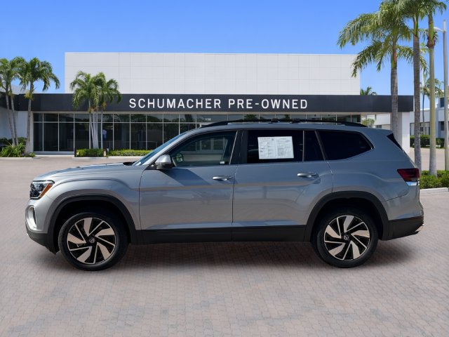 Used 2025 Volkswagen Atlas SE AWD/4WD image 4