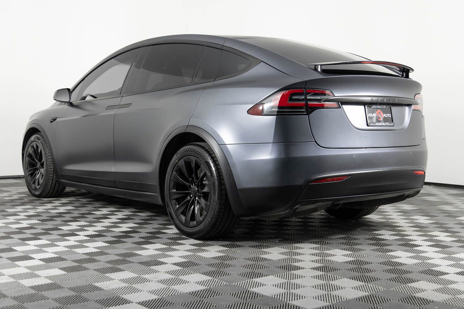 Used 2019 Tesla Model X 75D image 4