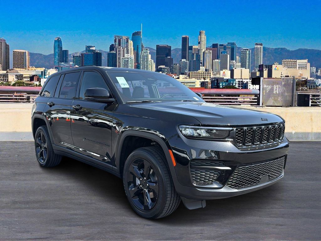 New 2025 Jeep Grand Cherokee Altitude image 5