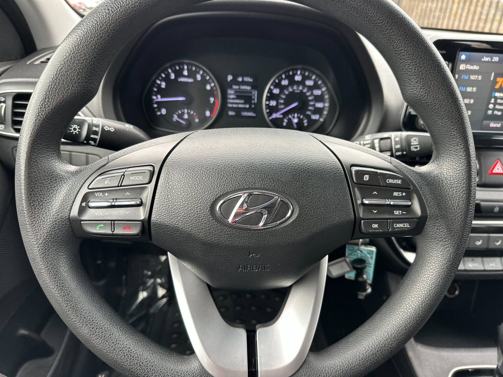 Used 2019 Hyundai Elantra GT image 22