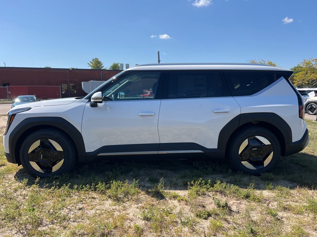 New 2026 Kia EV9 Wind image 2