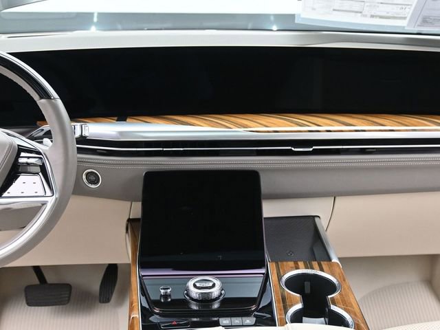 Certified 2025 Cadillac Escalade Premium Luxury Platinum w/ LPO, Floor Liner Package image 27