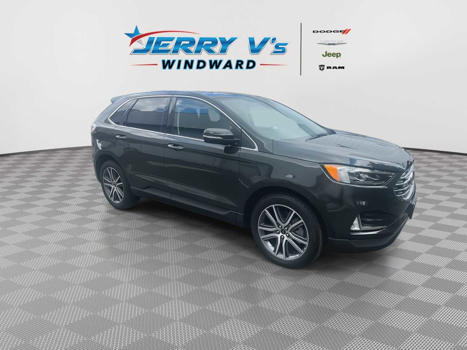 Used 2024 Ford Edge Titanium w/ Equipment Group 301A image 2
