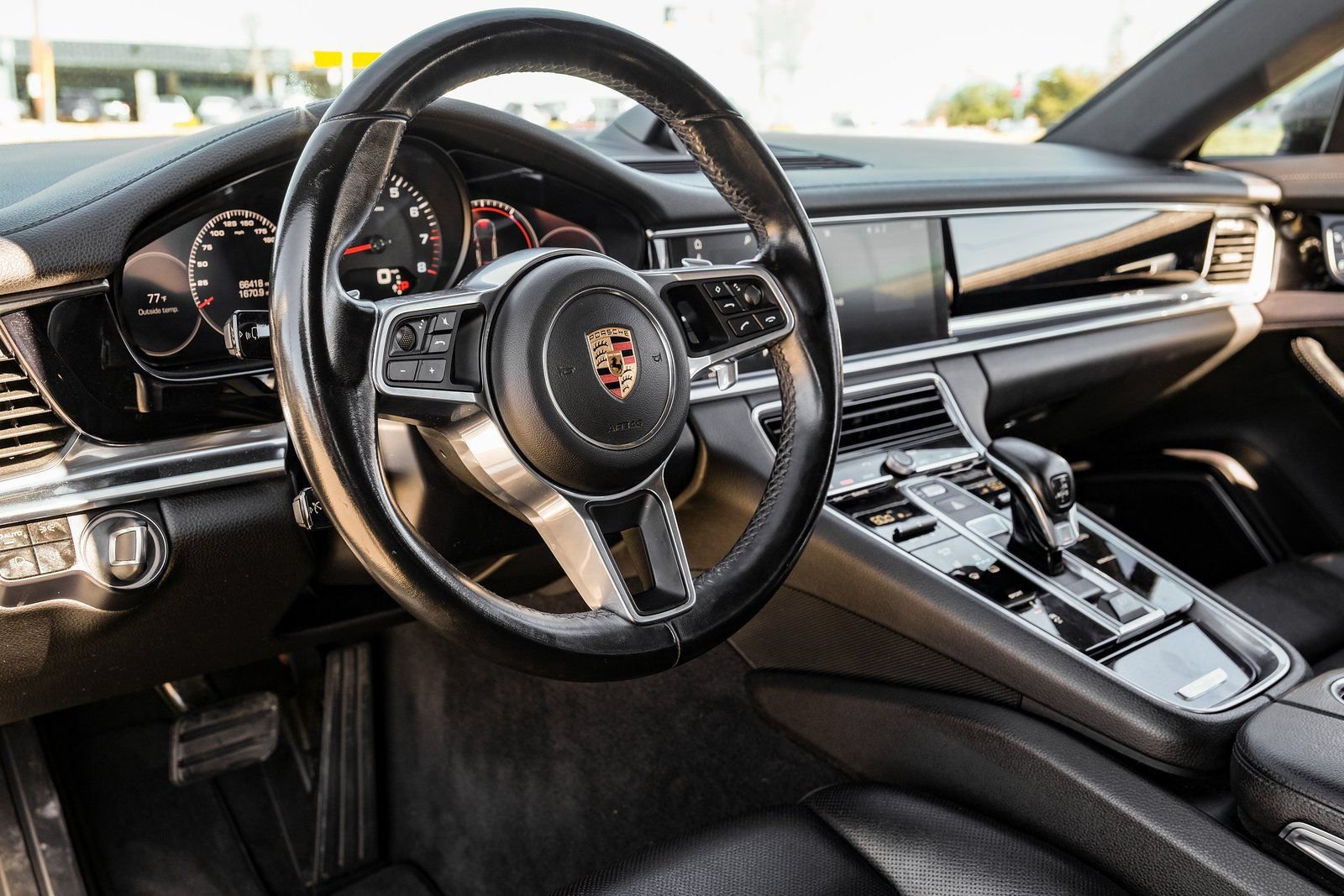 Used 2018 Porsche Panamera 4 AWD/4WD image 6