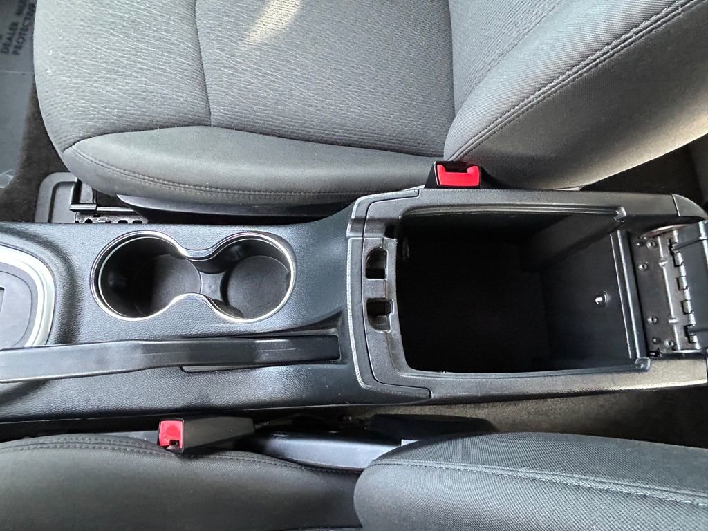 Used 2011 Chrysler 200 Touring FWD image 27