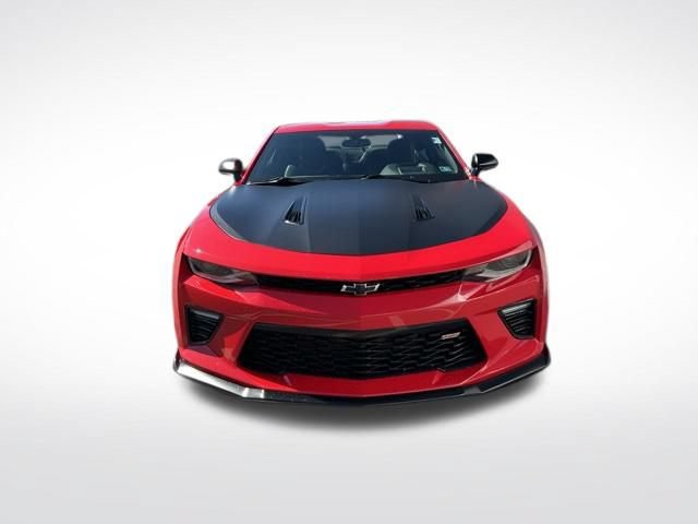 Used 2018 Chevrolet Camaro SS RWD image 9