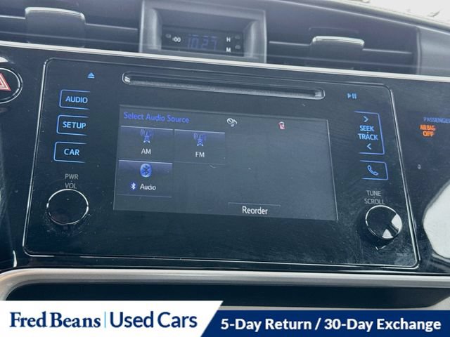 Used 2019 Toyota Corolla LE w/ Carpet Mat Package (TMS) FWD image 19