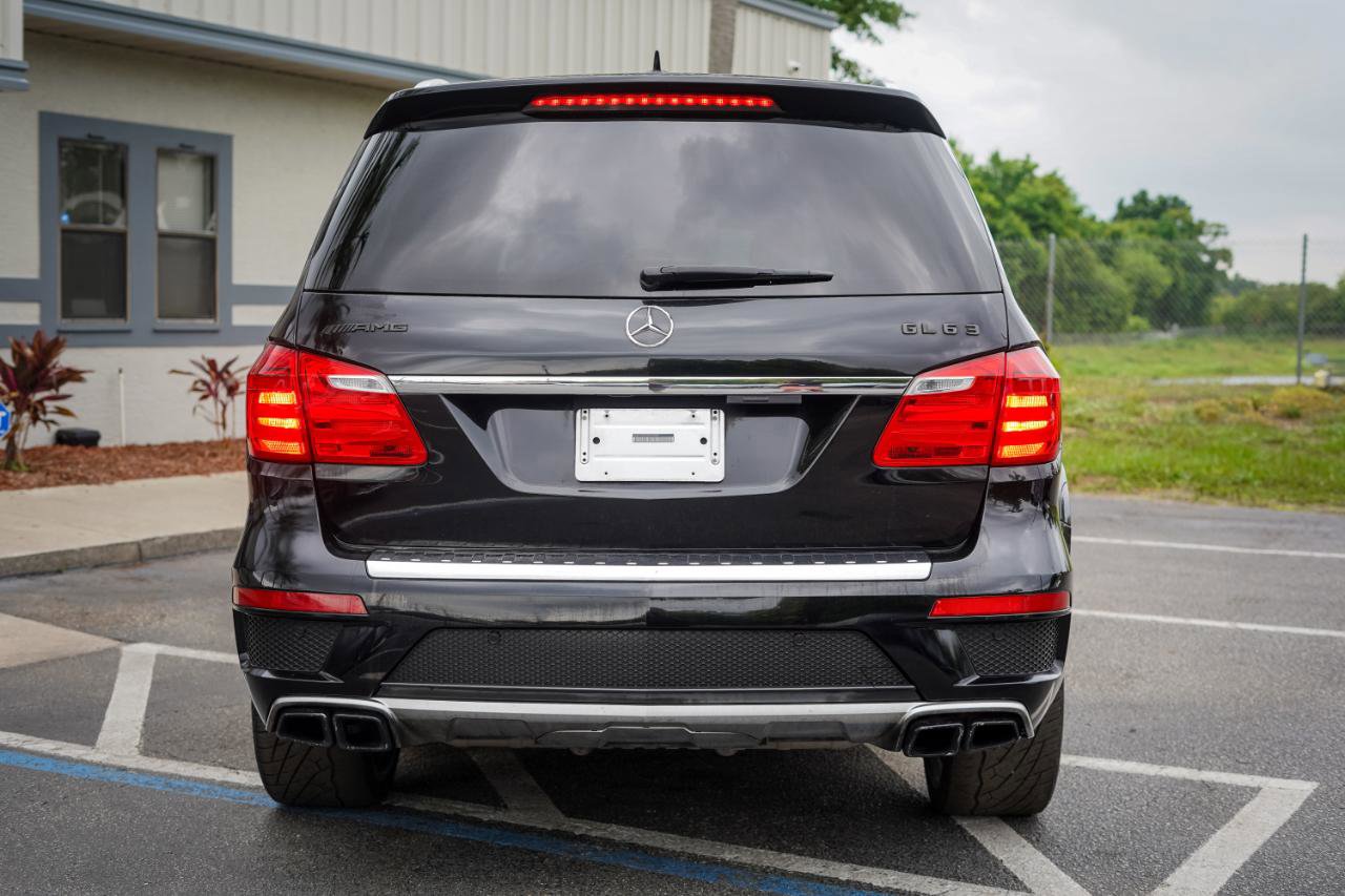 Used 2014 Mercedes-Benz GL 63 AMG 4MATIC image 5