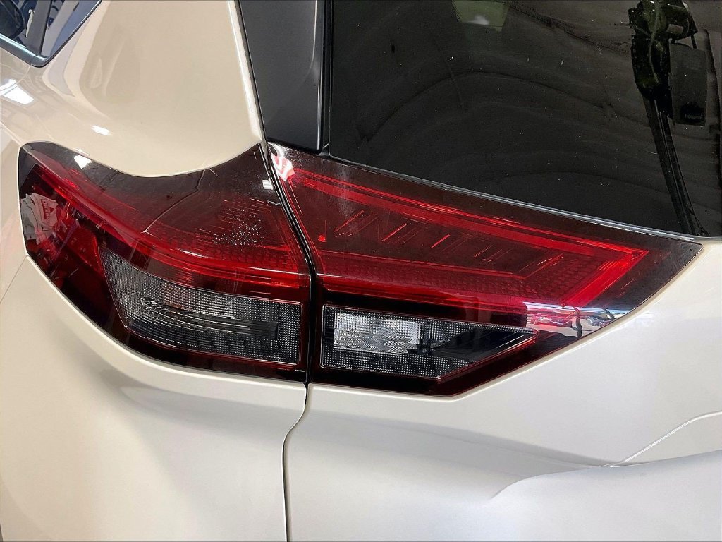 Certified 2023 Nissan Rogue SV AWD/4WD image 32