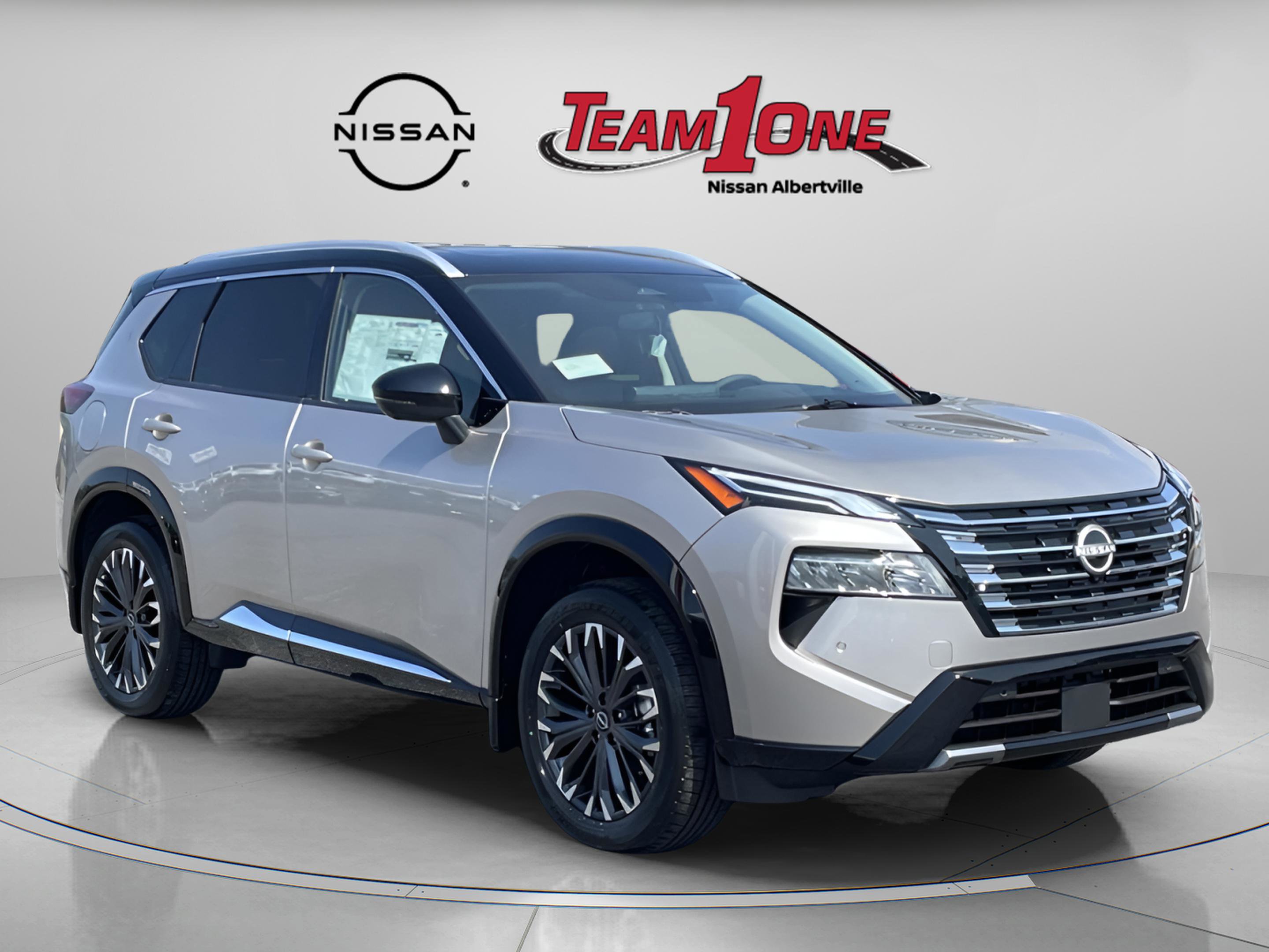 New 2026 Nissan Rogue Platinum image 1