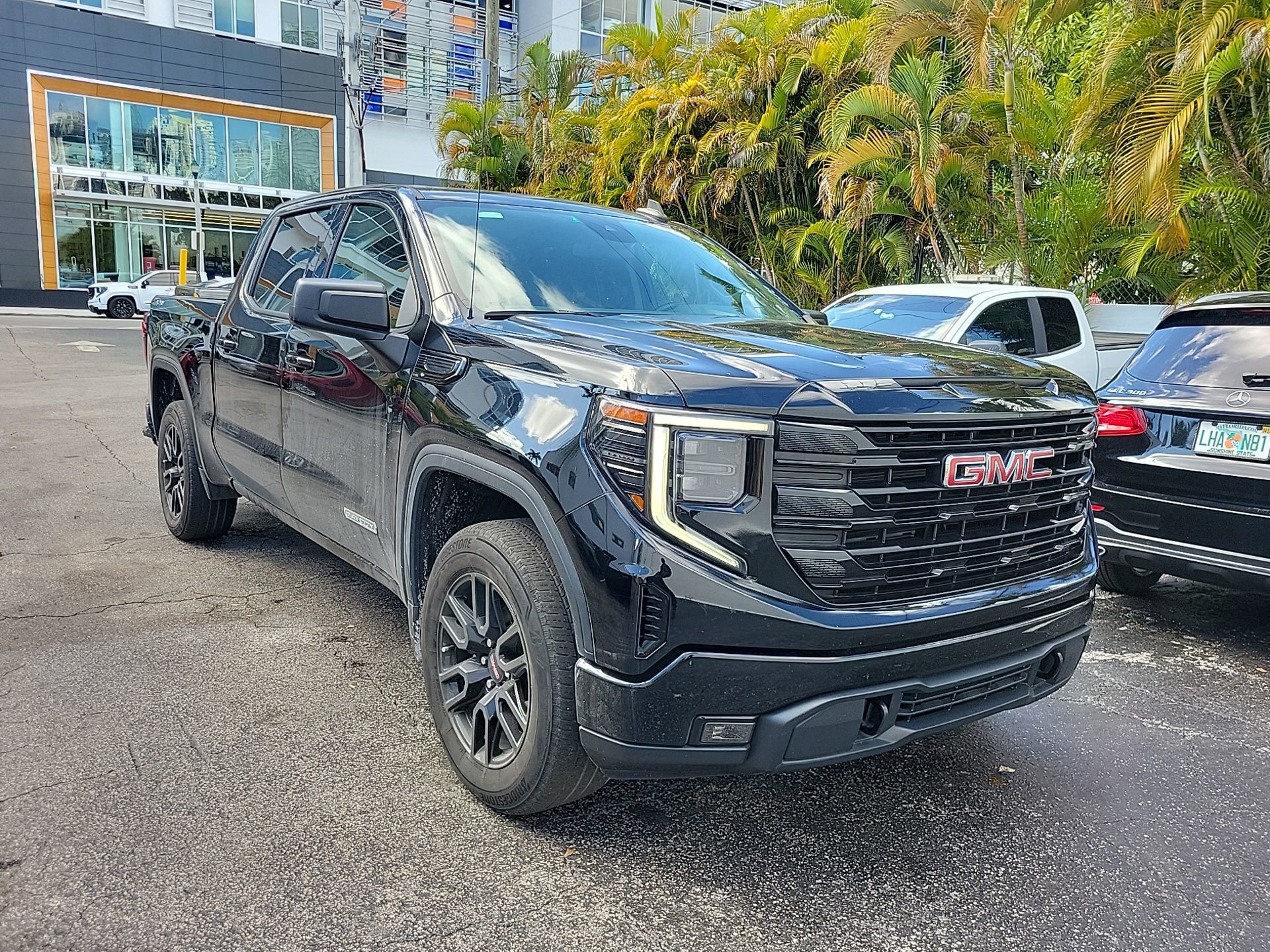 Used 2023 GMC Sierra 1500 Elevation image 5