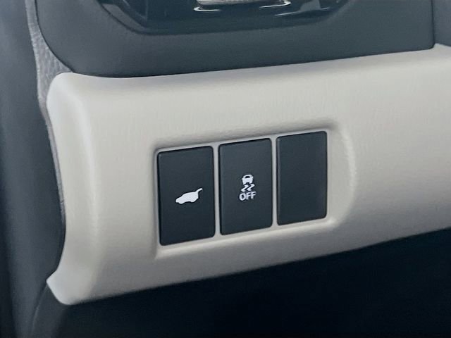 Used 2025 Honda Pilot Touring image 25