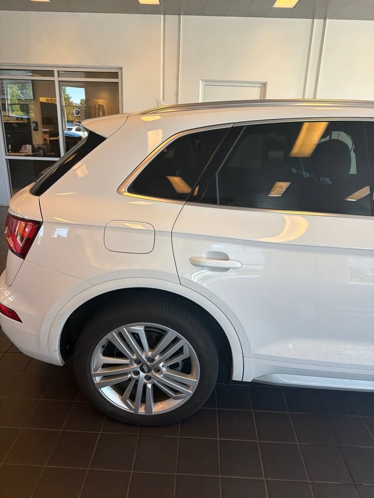 Used 2018 Audi Q5 Prestige AWD/4WD image 6