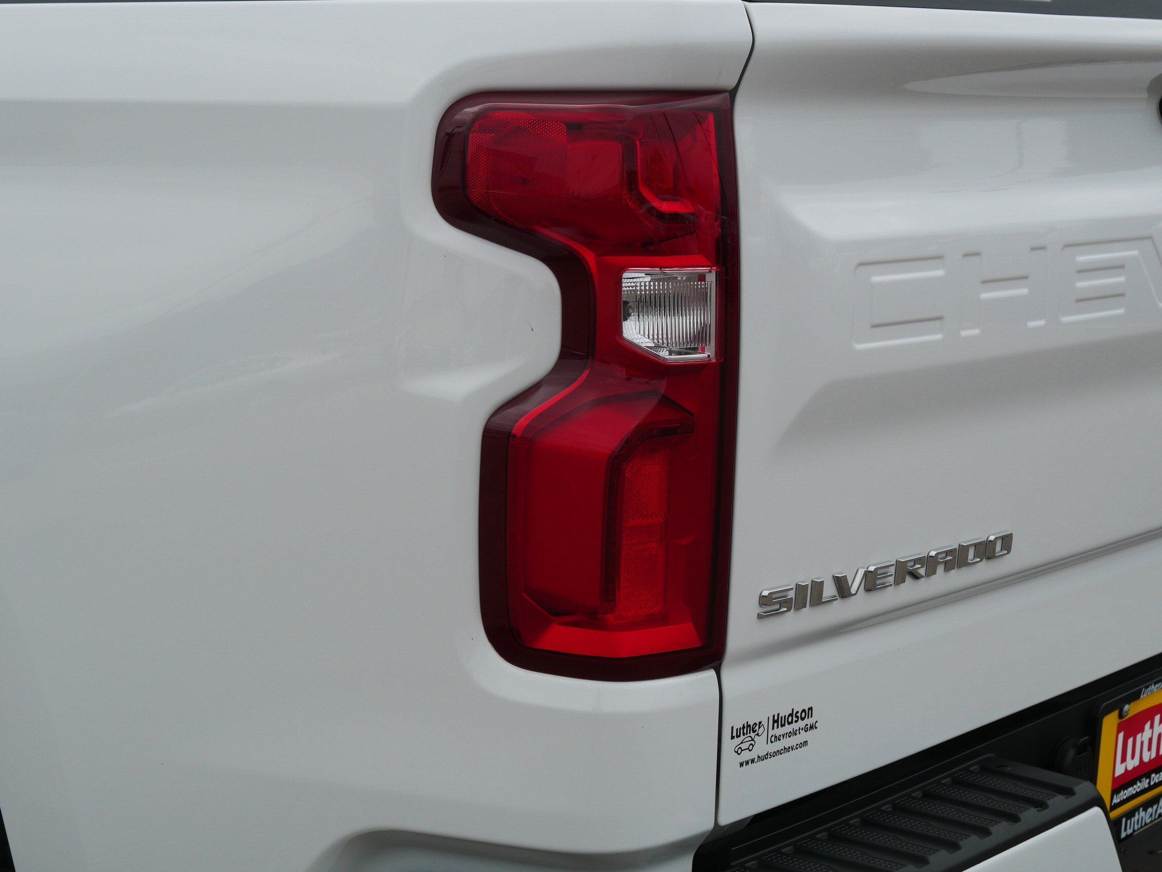 Certified 2026 Chevrolet Silverado 1500 RST AWD/4WD image 17