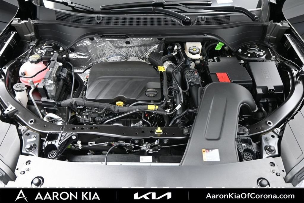 Used 2026 Chevrolet Trax LT w/ Sunroof Package FWD image 43