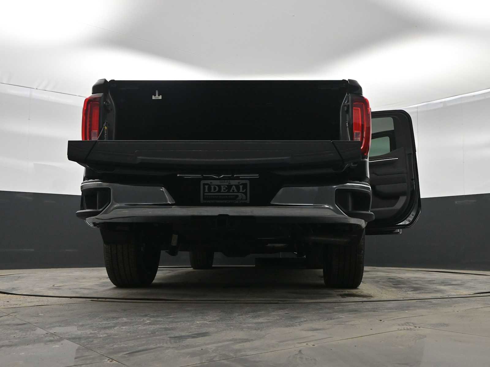 New 2026 GMC Sierra 1500 SLT w/ SLT Premium Package image 44