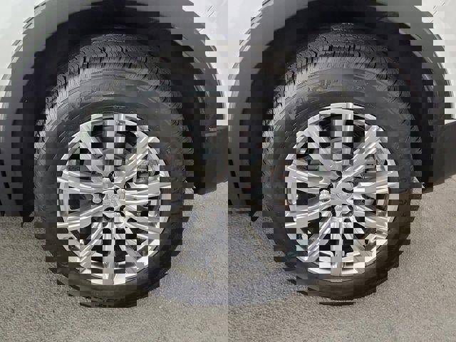 Certified 2023 Cadillac XT4 Premium Luxury w/ Driver Assist Package FWD image 9