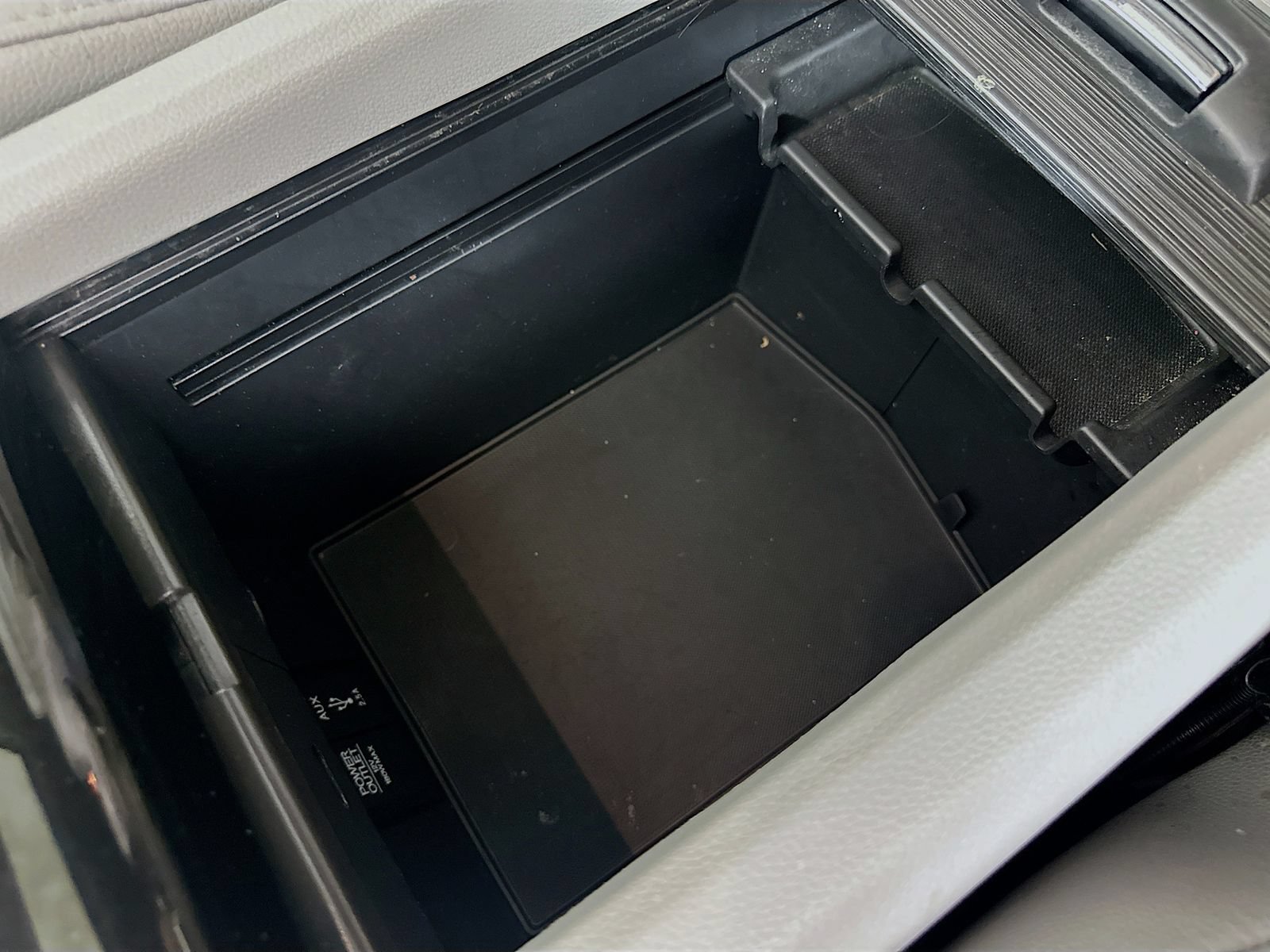 Used 2016 Honda Pilot Elite image 28