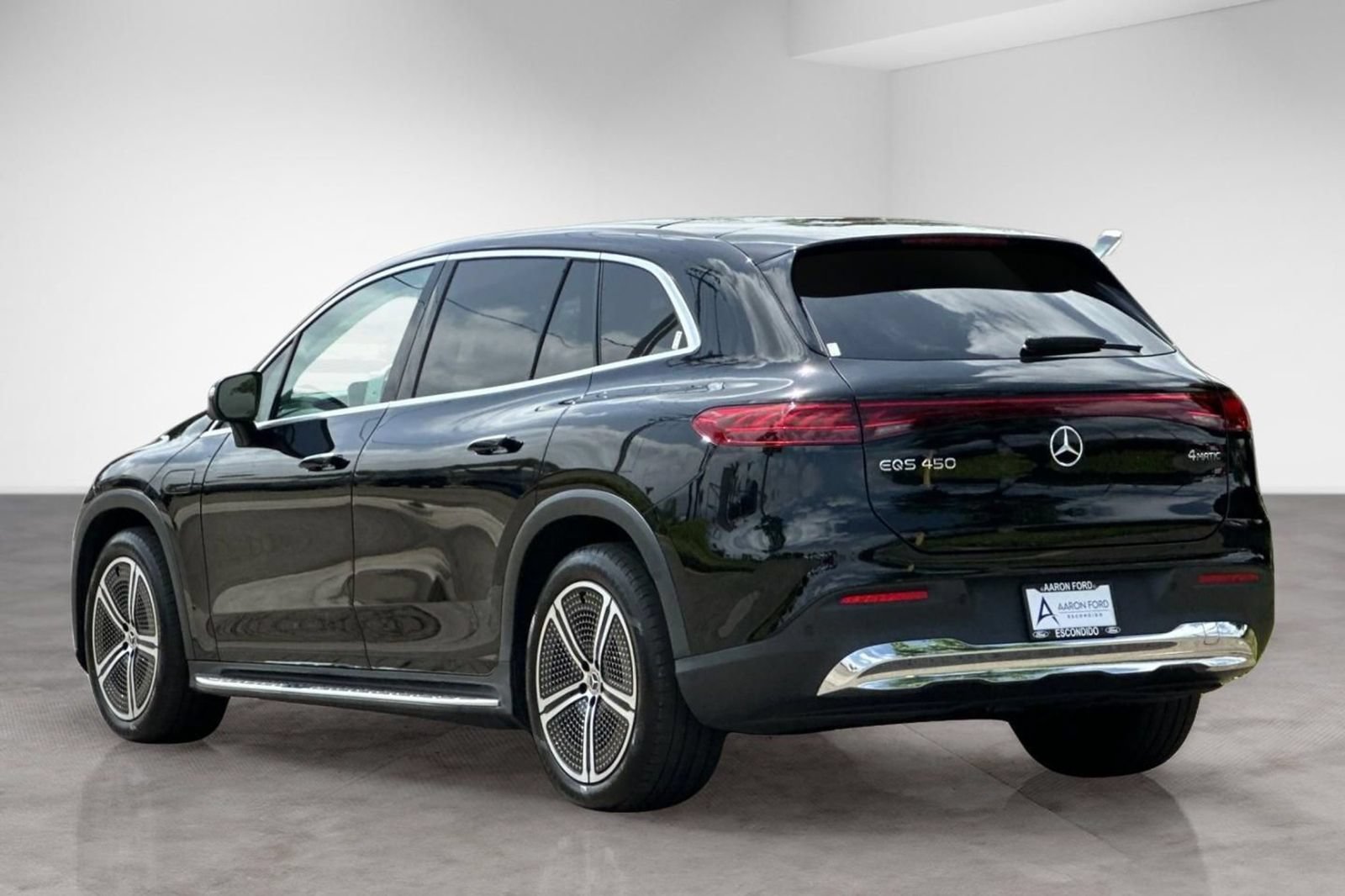 Used 2023 Mercedes-Benz EQS 450+ 4MATIC SUV image 3