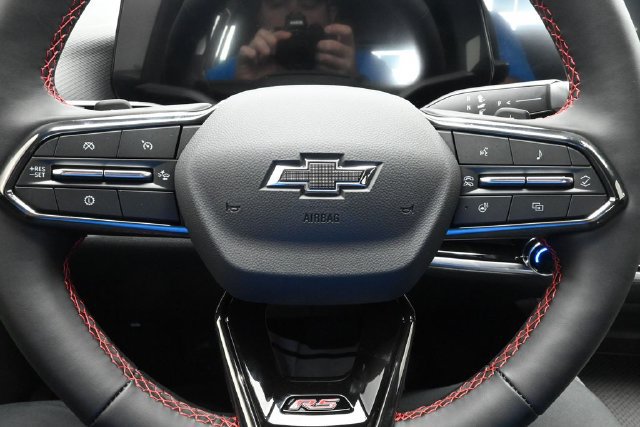 New 2027 Chevrolet Equinox RS AWD/4WD image 33