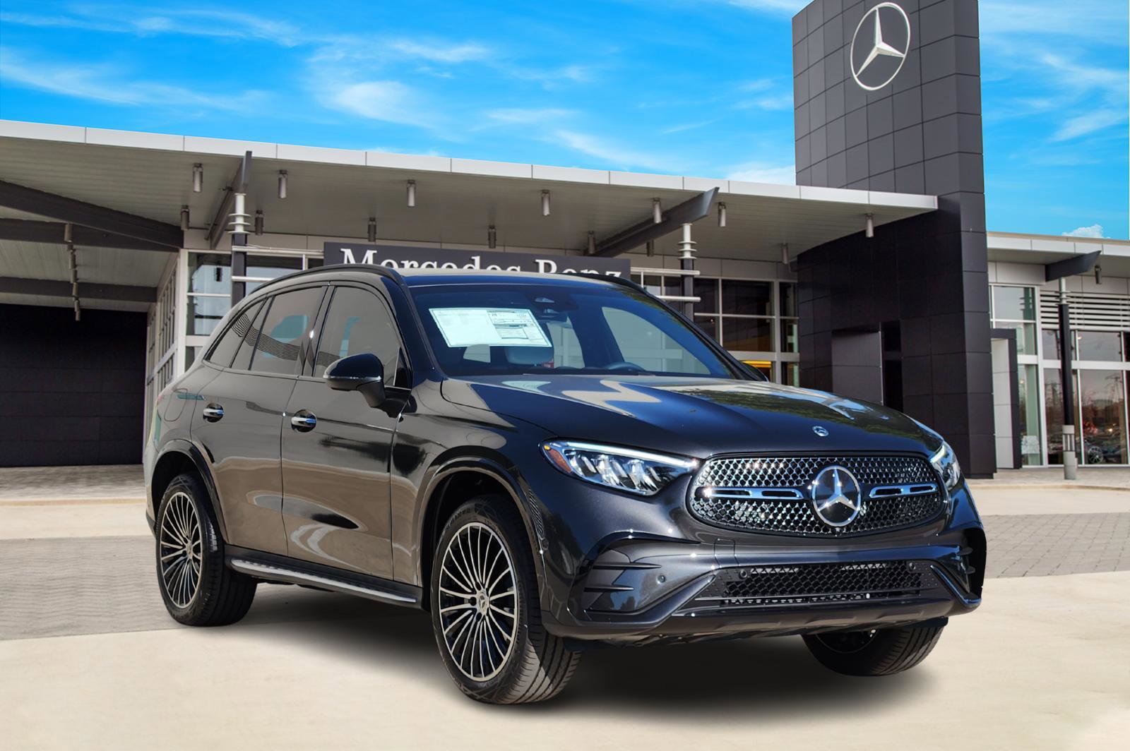 New 2026 Mercedes-Benz GLC 300 4MATIC image 2