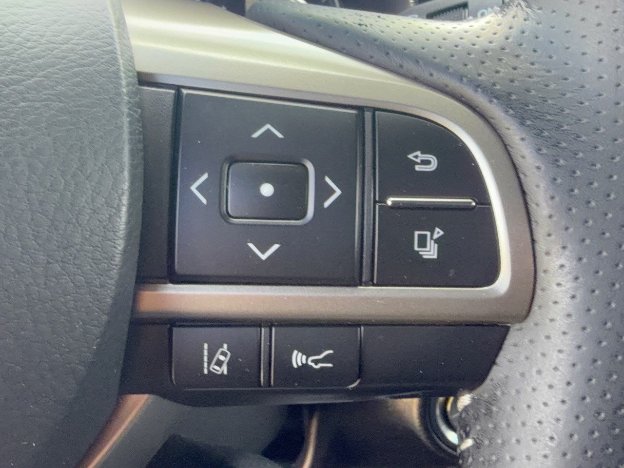 Used 2022 Lexus RX 350 F Sport w/ Cold Area Package (CT) AWD/4WD image 19