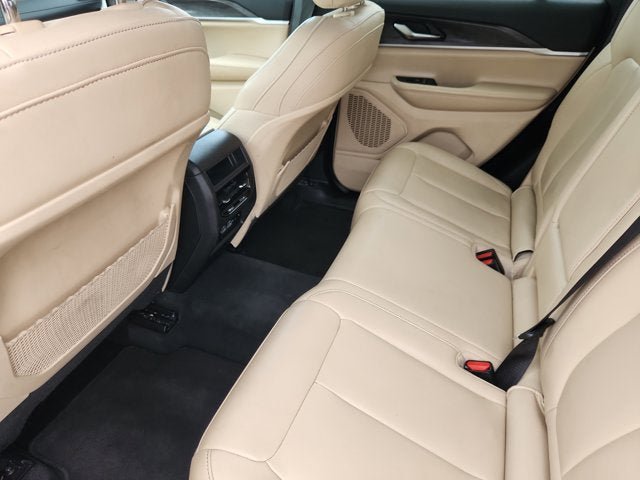 Used 2024 Jeep Grand Cherokee Limited image 13