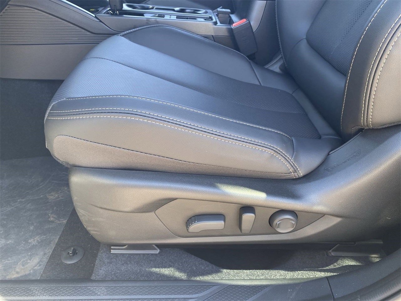 New 2026 Subaru Outback Limited XT image 16