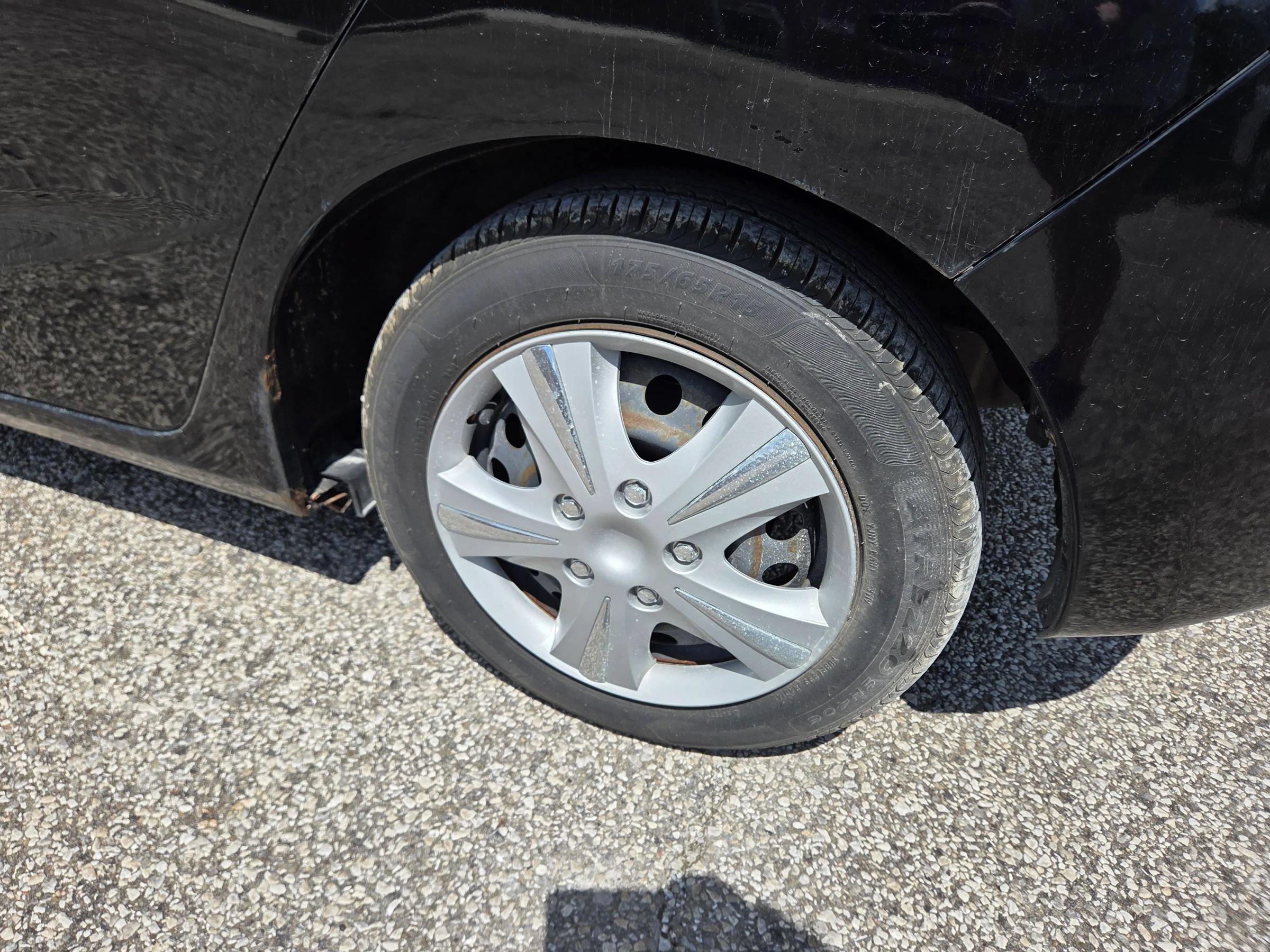 Used 2015 Honda Fit LX image 11