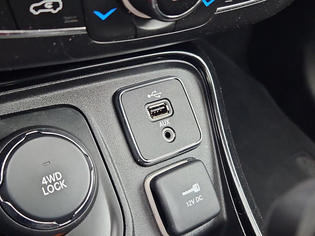 Used 2017 Jeep Compass Limited w/ Navigation Group AWD/4WD image 19