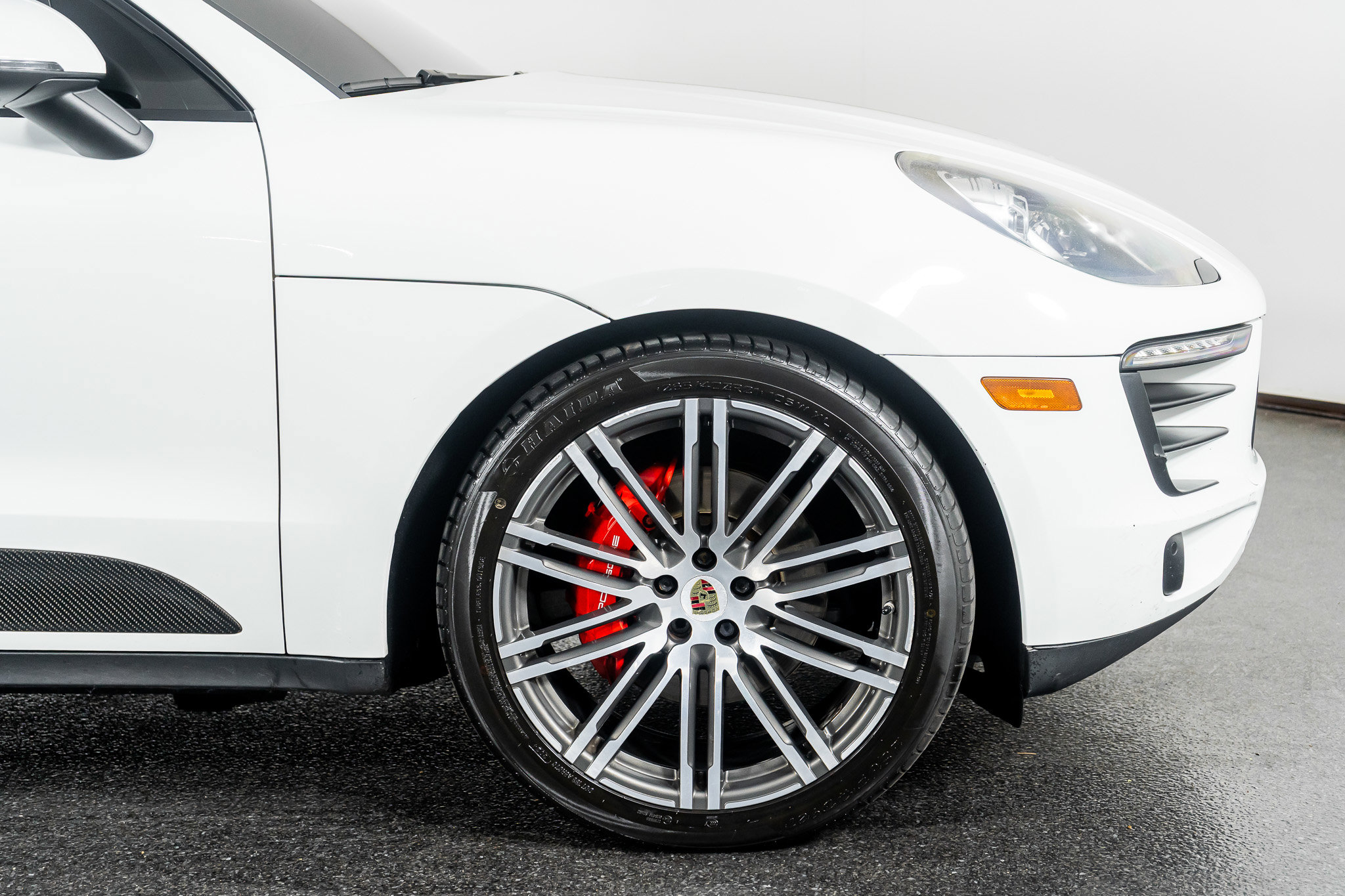 Used 2017 Porsche Macan S image 6