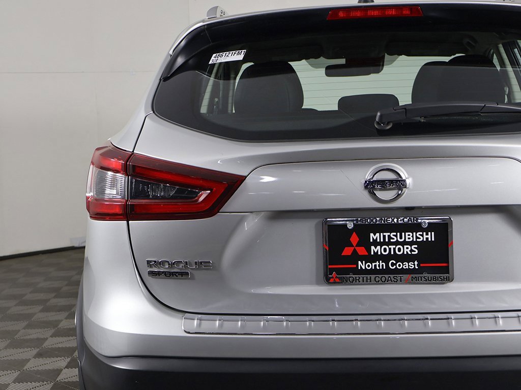 Used 2022 Nissan Rogue Sport SV image 13
